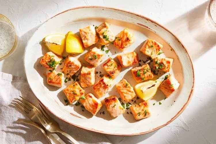 Salmon Lemon-Garlic Bites