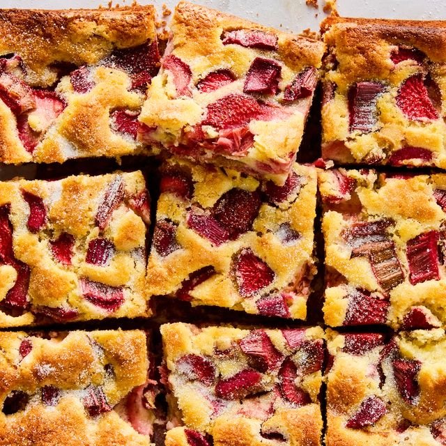 Strawberry Rhubarb Breakfast Cake