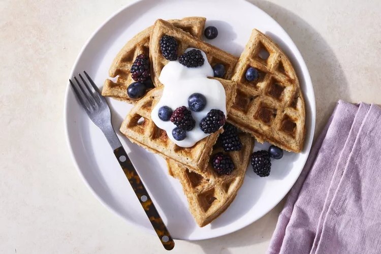 Deliciously Healthy Oatmeal Waffles!