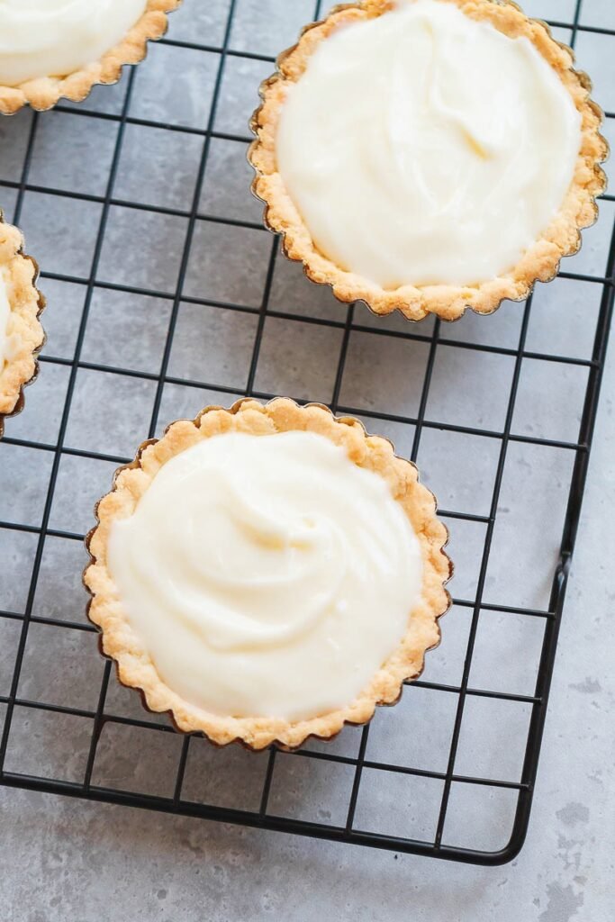 Tiny Strawberry Cheesecake Tart