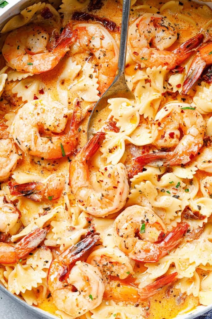 Creamy Garlic Shrimp Pasta