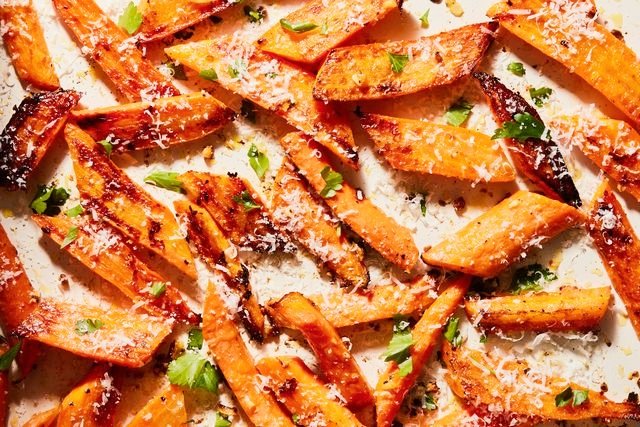 Easy Roasted Carrots with Garlic-Parmesan